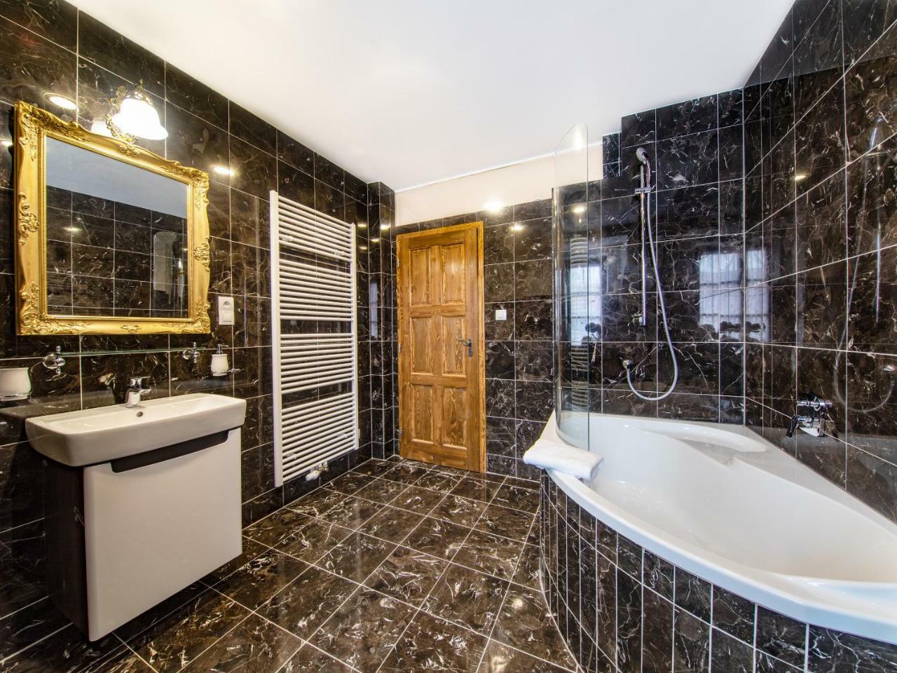 Borovany  Residence Safari Resort - Chateau المظهر الخارجي الصورة