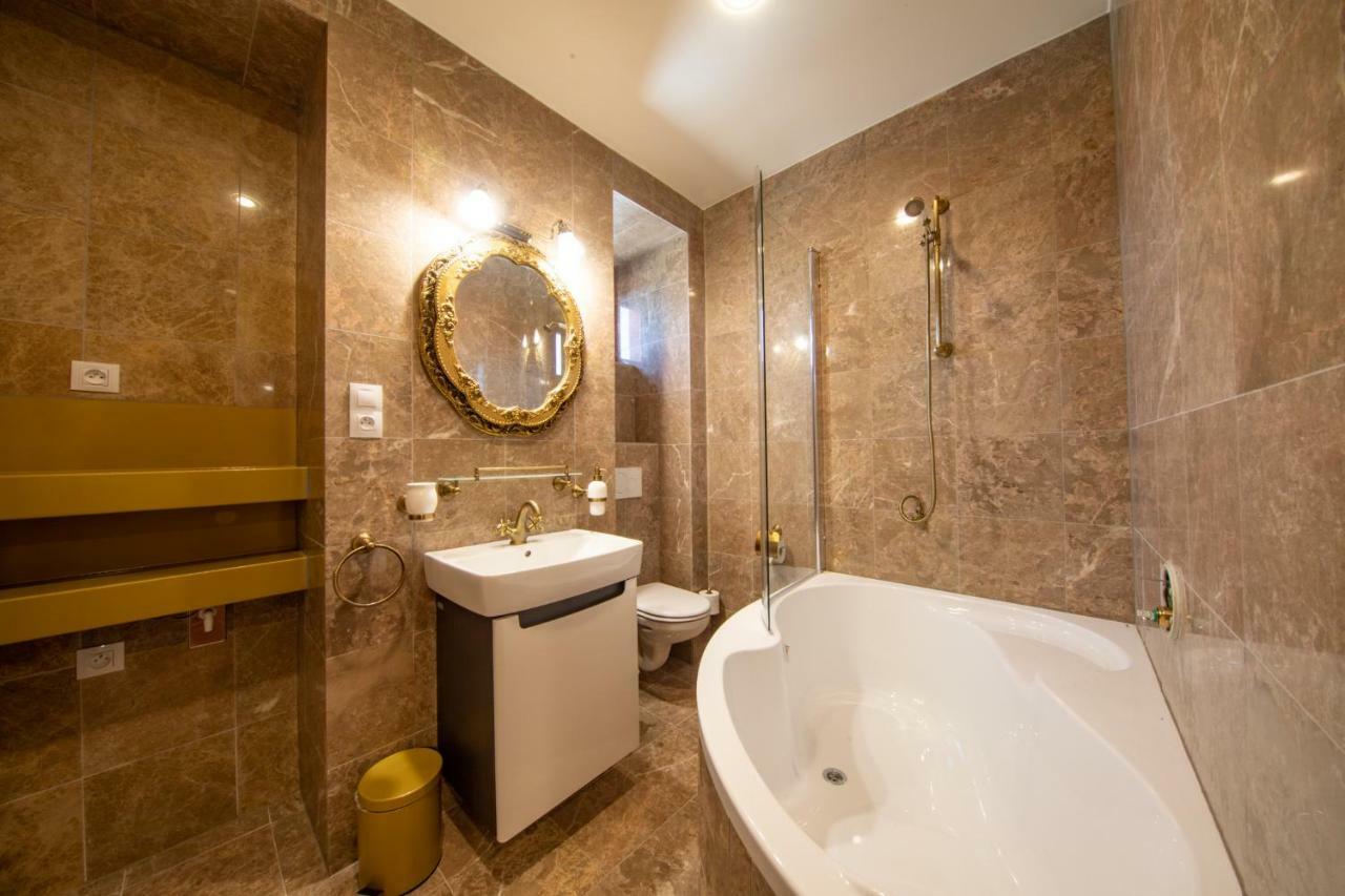Borovany  Residence Safari Resort - Chateau المظهر الخارجي الصورة